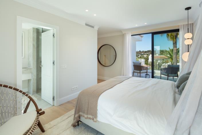 Image No.38-Villa de 5 chambres à vendre à Nueva Andalucia