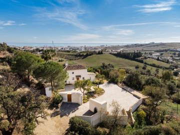 Villa de 6 chambres à vendre à Estepona
