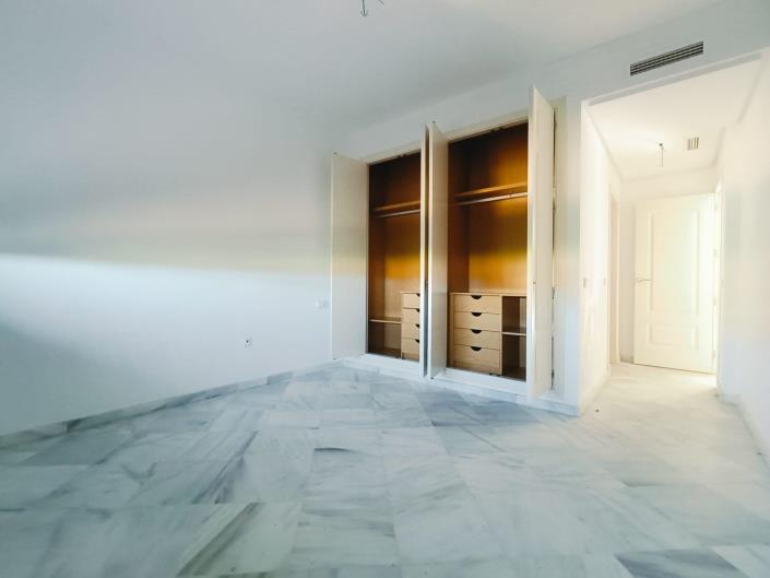 Image No.15-2 Bed Apartment for sale