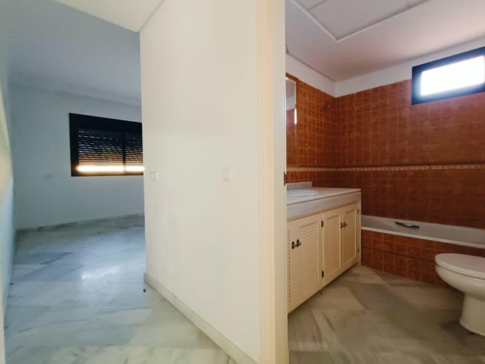 Image No.18-2 Bed Apartment for sale