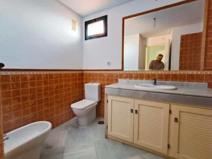 Image No.19-2 Bed Apartment for sale