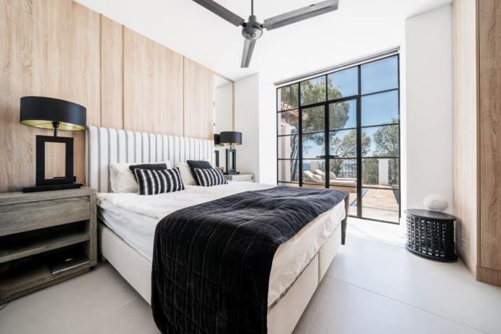 Image No.6-4 Bed Villa for sale