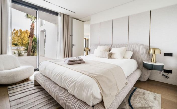 Image No.14-5 Bed Villa for sale