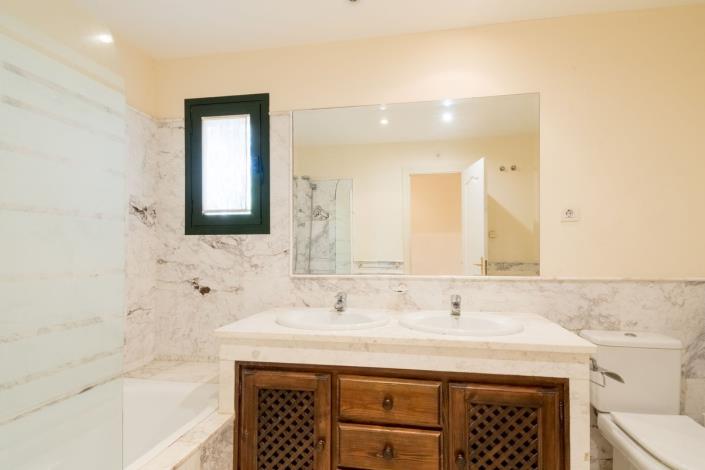 Image No.14-Appartement de 2 chambres à vendre à Estepona