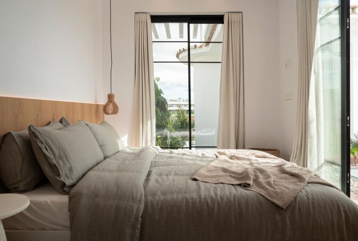 Image No.10-5 Bed Villa for sale