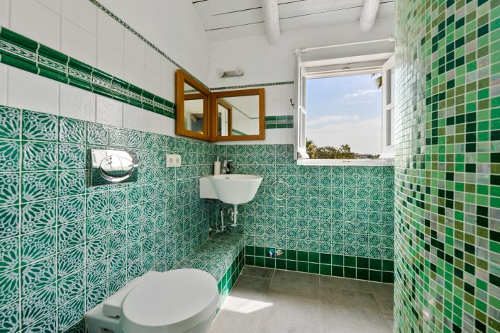 Image No.20-7 Bed Villa for sale