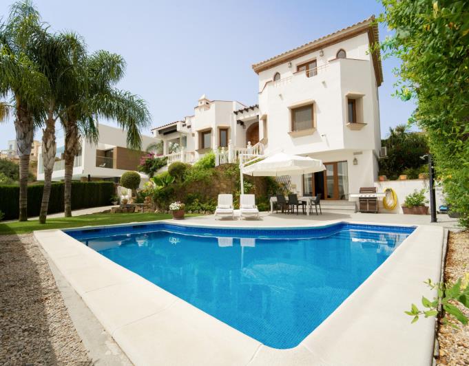 Image No.1-Maison / Villa de 4 chambres à vendre à Estepona