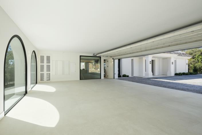 Image No.18-6 Bed Villa for sale