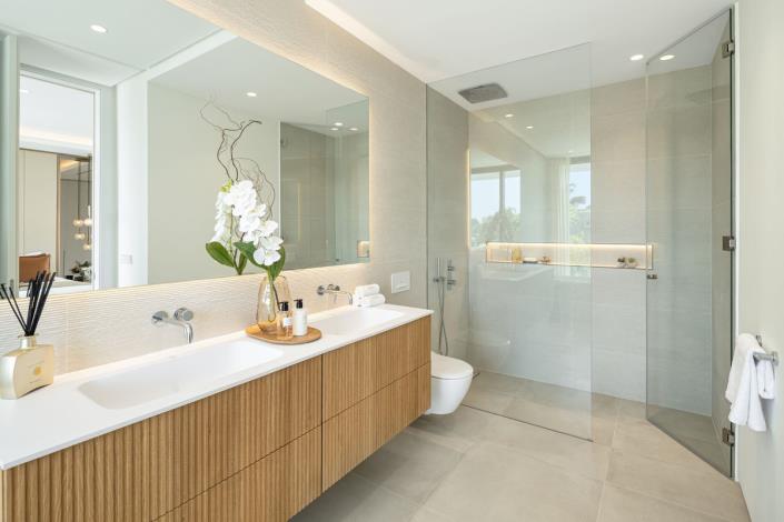 Image No.6-5 Bed Villa / Detached for sale