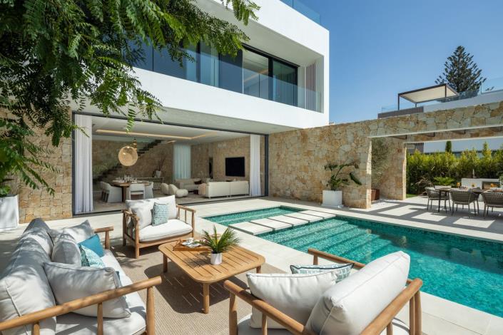 Image No.13-5 Bed Villa / Detached for sale