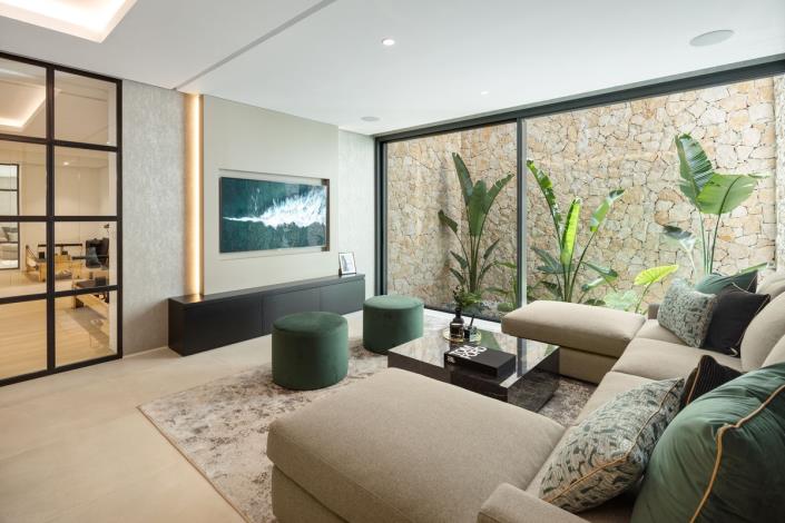 Image No.30-5 Bed Villa / Detached for sale