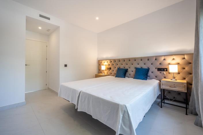 Image No.3-Appartement de 2 chambres à vendre à Estepona