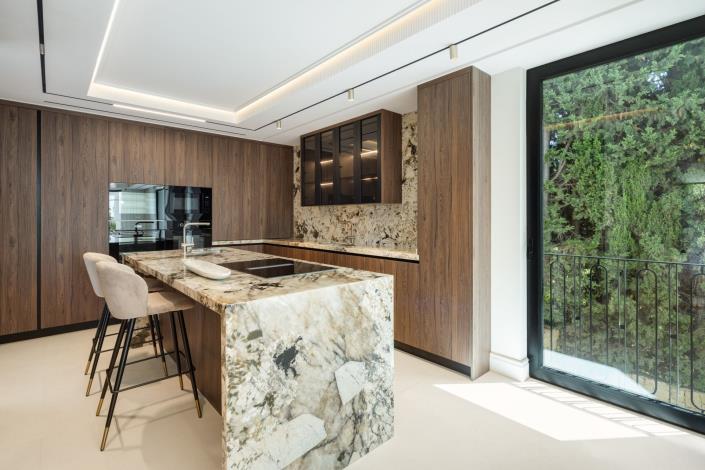 Image No.24-6 Bed Villa for sale