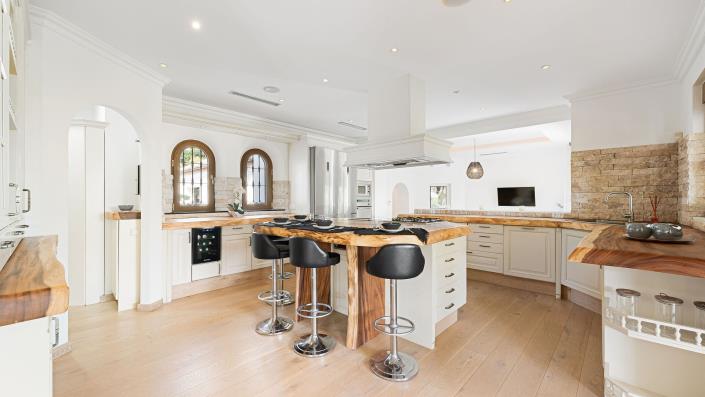 Image No.16-6 Bed Villa for sale