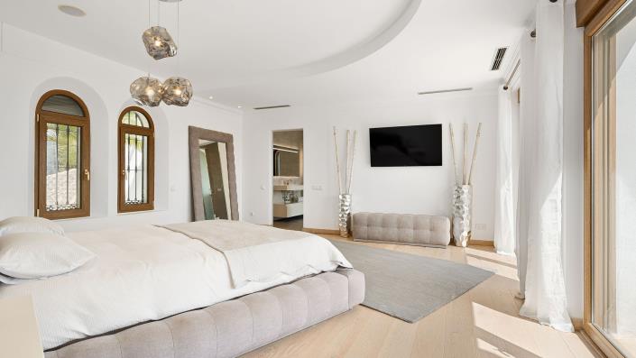 Image No.24-6 Bed Villa for sale