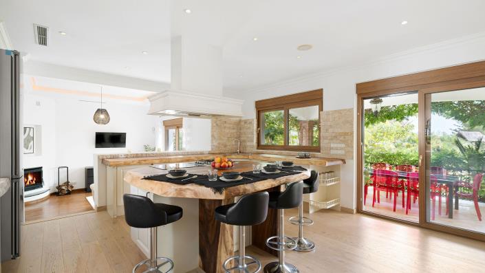 Image No.25-6 Bed Villa for sale