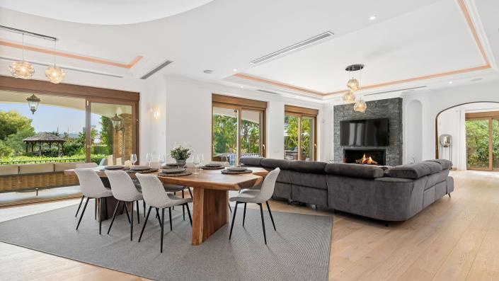 Image No.44-6 Bed Villa for sale