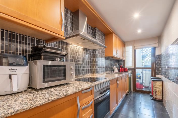 Image No.10-2 Bed Apartment for sale