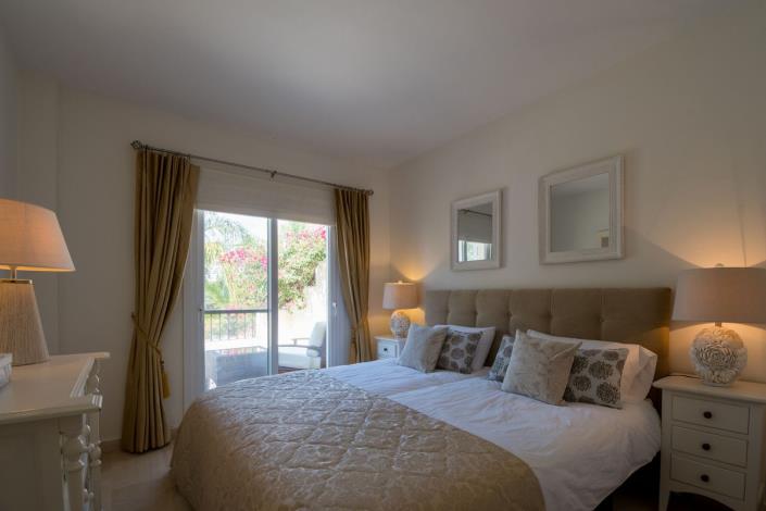 Image No.30-3 Bed Townhouse for sale