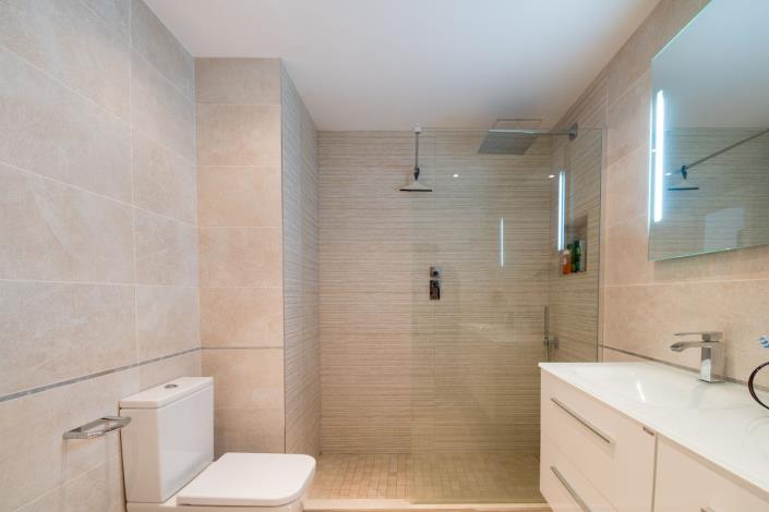 Image No.33-3 Bed Townhouse for sale