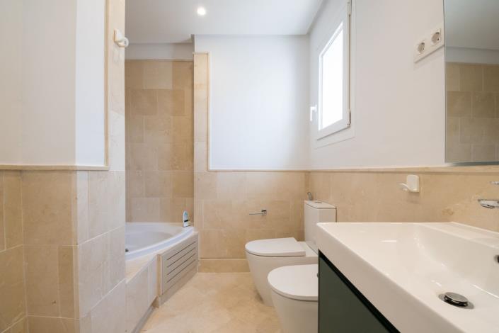 Image No.22-2 Bed Duplex for sale