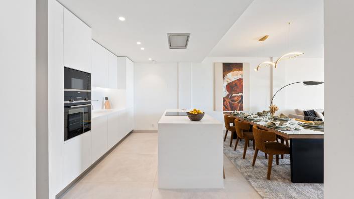 Image No.19-3 Bed Apartment for sale