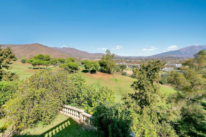 Image No.3-6 Bed Villa for sale