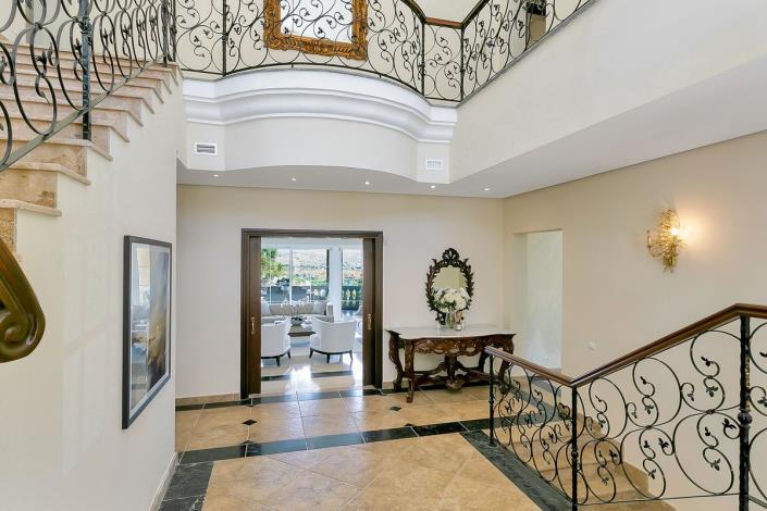 Image No.19-6 Bed Villa for sale