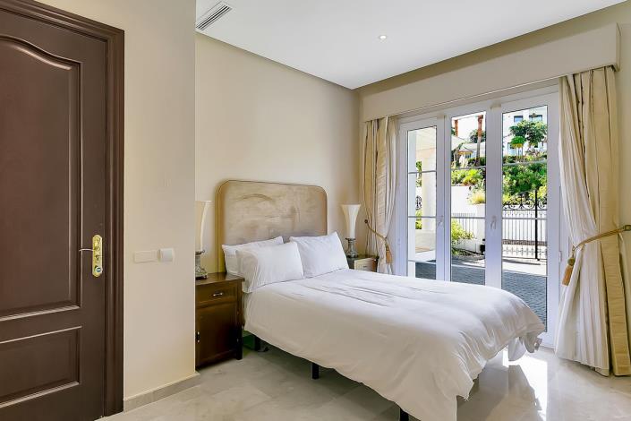 Image No.28-6 Bed Villa for sale