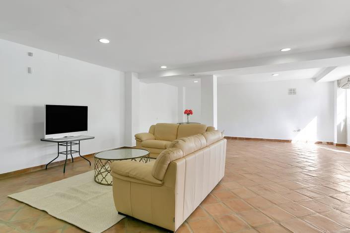 Image No.45-6 Bed Villa for sale