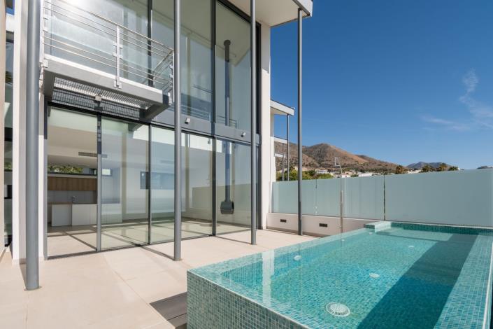 Image No.4-5 Bed Townhouse for sale