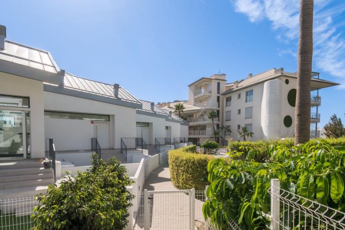 Image No.21-5 Bed Townhouse for sale