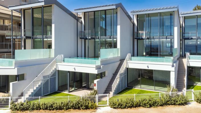 Image No.34-5 Bed Townhouse for sale