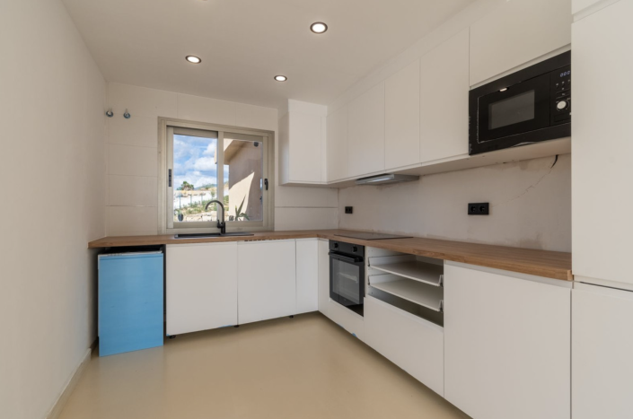 Image No.12-2 Bed Apartment for sale