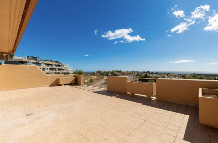 Image No.16-2 Bed Apartment for sale