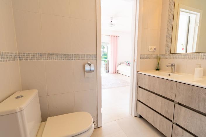 Image No.57-4 Bed House/Villa for sale