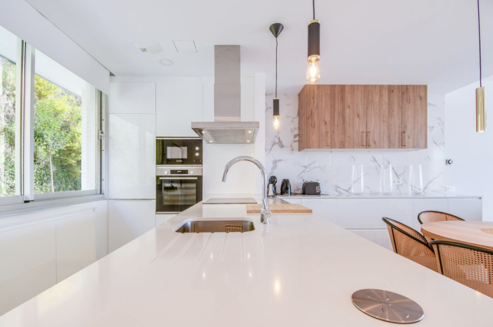 Image No.19-3 Bed Townhouse for sale