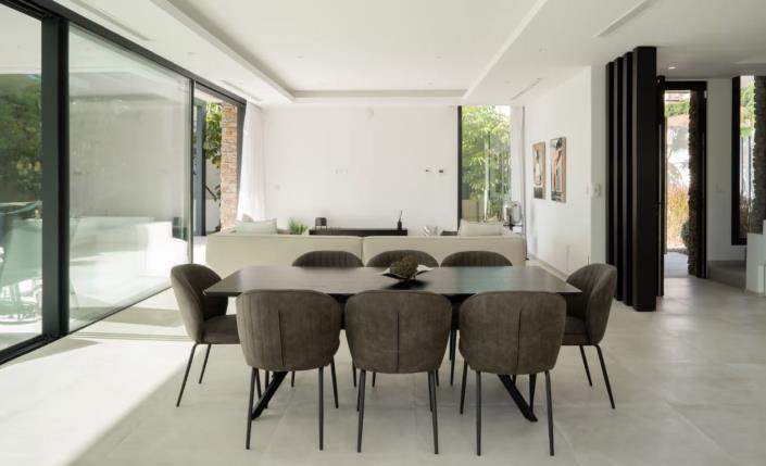 Image No.7-Villa de 4 chambres à vendre à Estepona