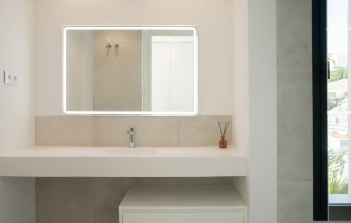 Image No.27-Villa de 4 chambres à vendre à Estepona