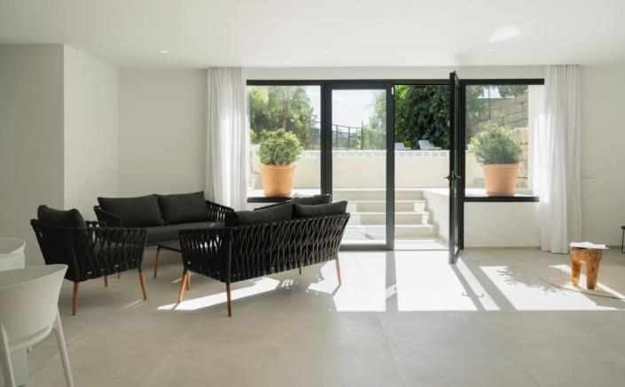 Image No.31-Villa de 4 chambres à vendre à Estepona