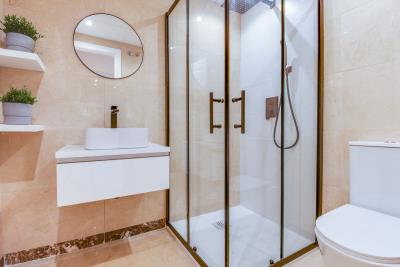 10-bb915d1cb19341576dcdc994b81ab9c5