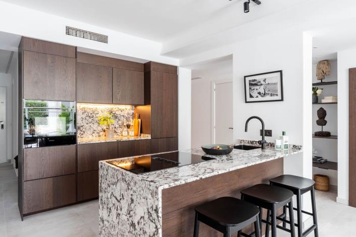 Image No.13-3 Bed Apartment for sale