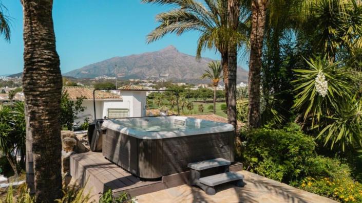 Image No.3-Villa de 7 chambres à vendre à Nueva Andalucia