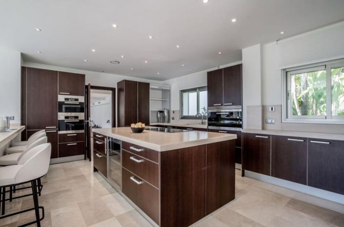 Image No.12-Villa de 7 chambres à vendre à Nueva Andalucia