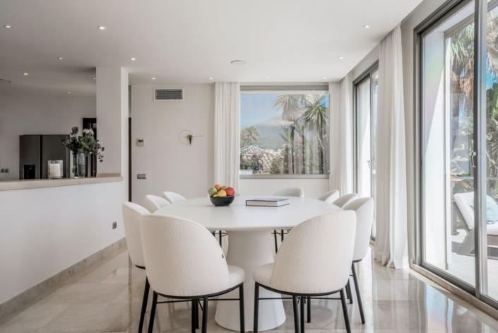 Image No.15-Villa de 7 chambres à vendre à Nueva Andalucia