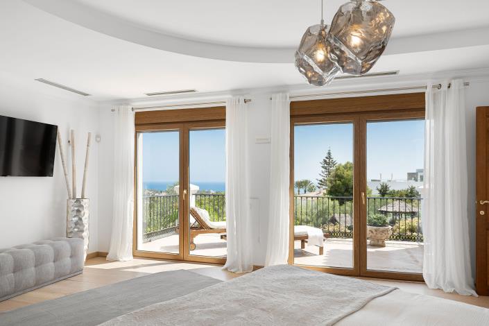 Image No.19-6 Bed Villa for sale