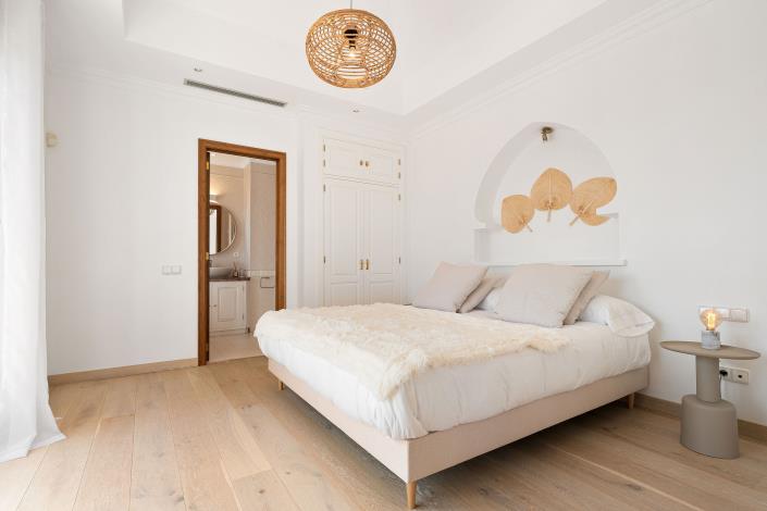 Image No.26-6 Bed Villa for sale