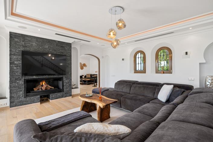 Image No.35-6 Bed Villa for sale