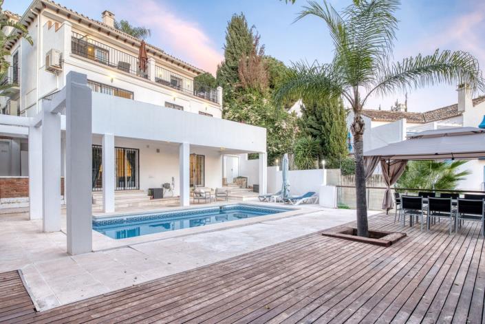 Image No.53-5 Bed Villa for sale