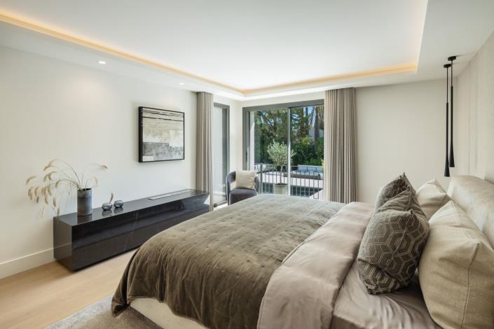 Image No.38-5 Bed Villa for sale